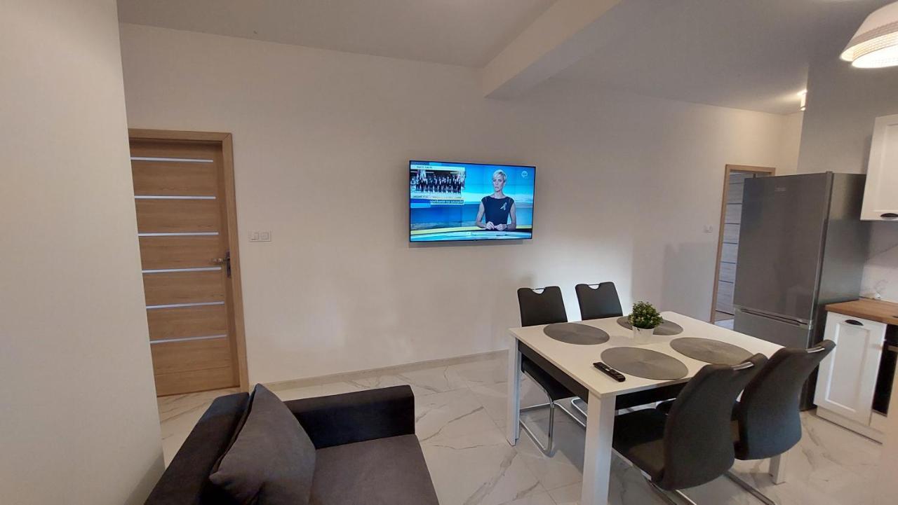 Apartamenty Starowiejska 39, Ryczow - 10Km Od Zator Energylandia Kültér fotó