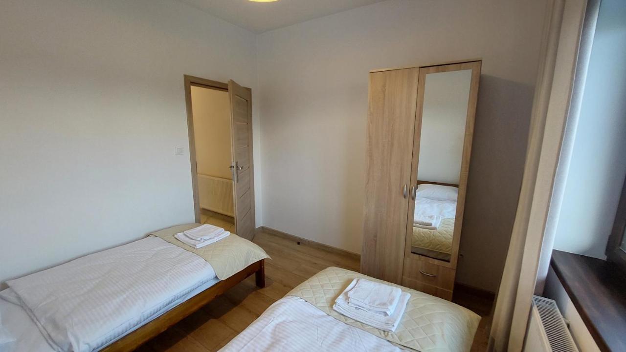 Apartamenty Starowiejska 39, Ryczow - 10Km Od Zator Energylandia Kültér fotó