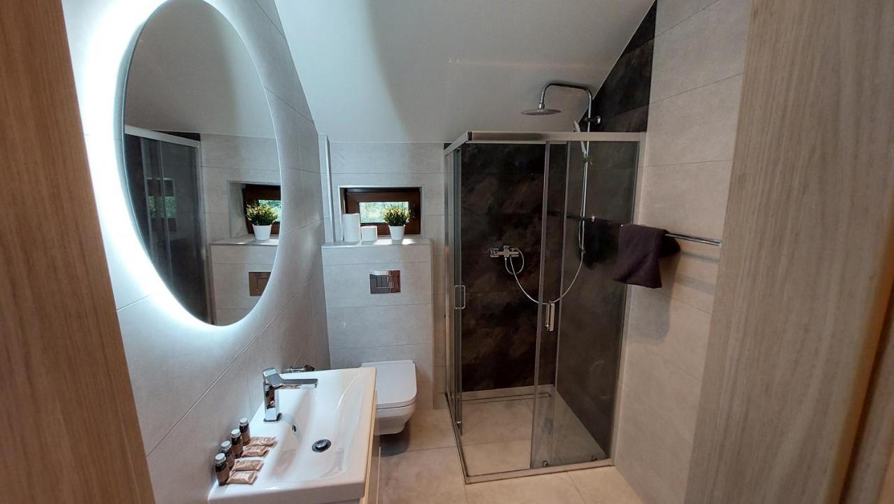Apartamenty Starowiejska 39, Ryczow - 10Km Od Zator Energylandia Kültér fotó